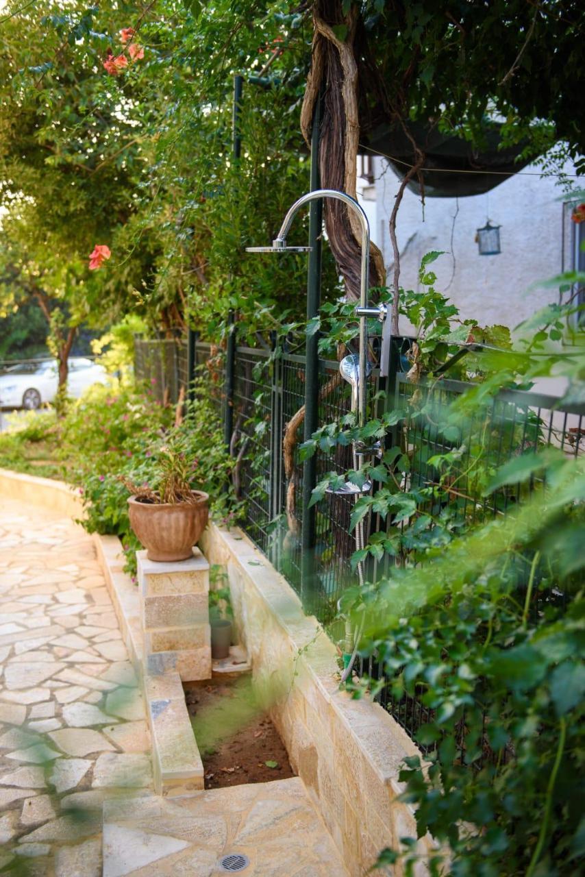 Dorotea Luxury Rooms Ipsos Exterior photo